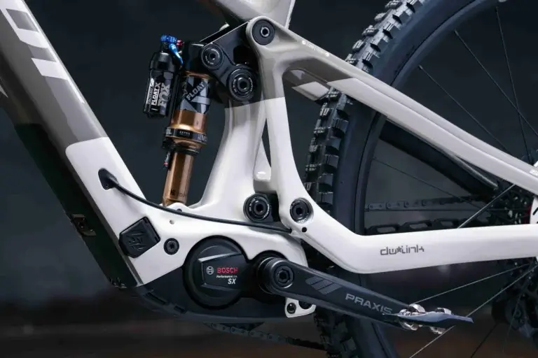 shuttleslam-photo-gallery-beauty-2-rnydgaxf_3029bde3c